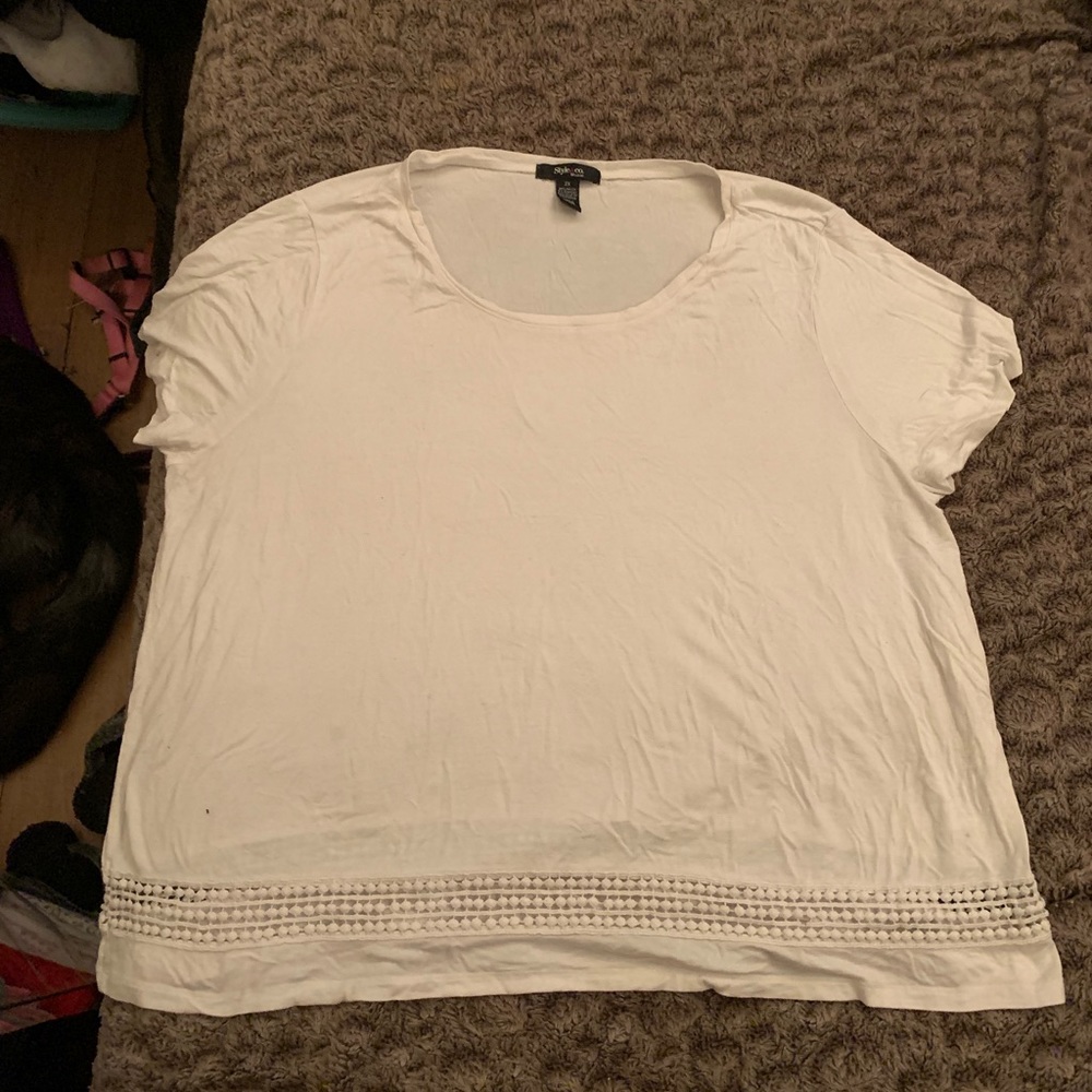 White t-shirt